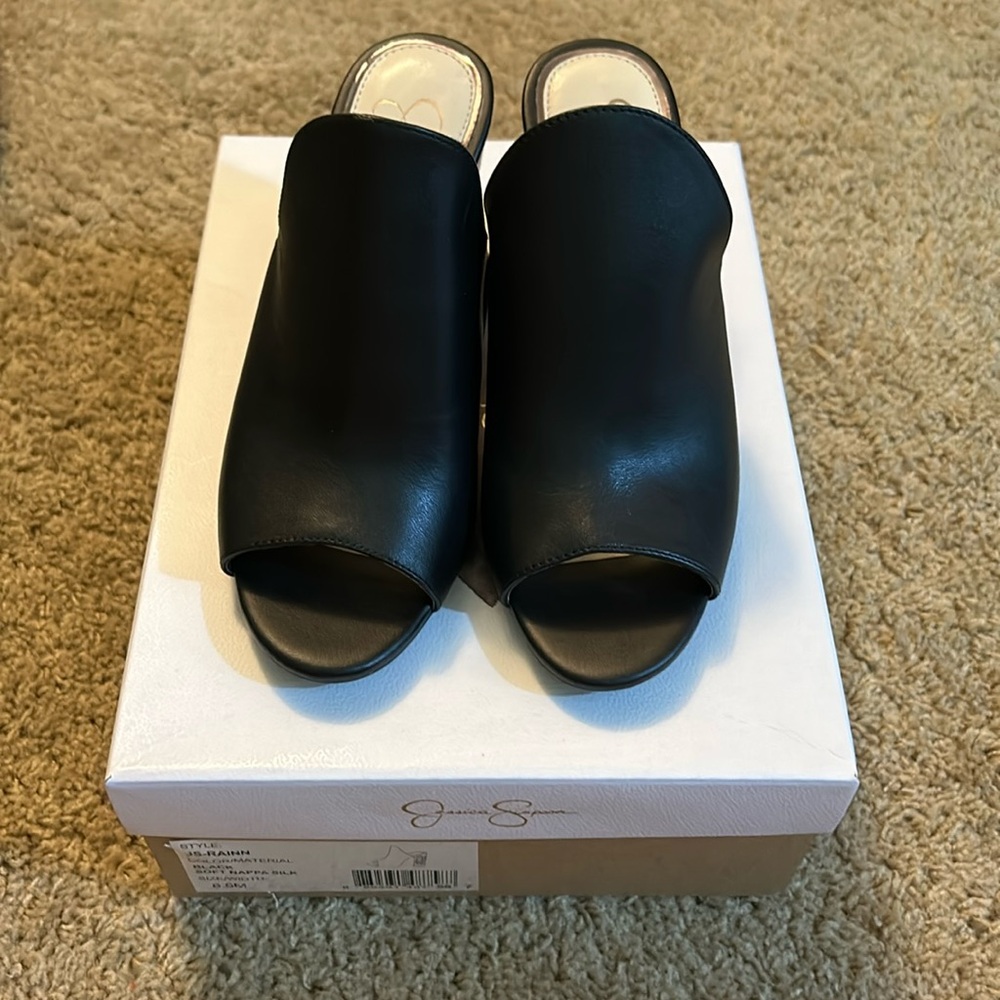 EUC Jessica Simpson black wedges 6.5